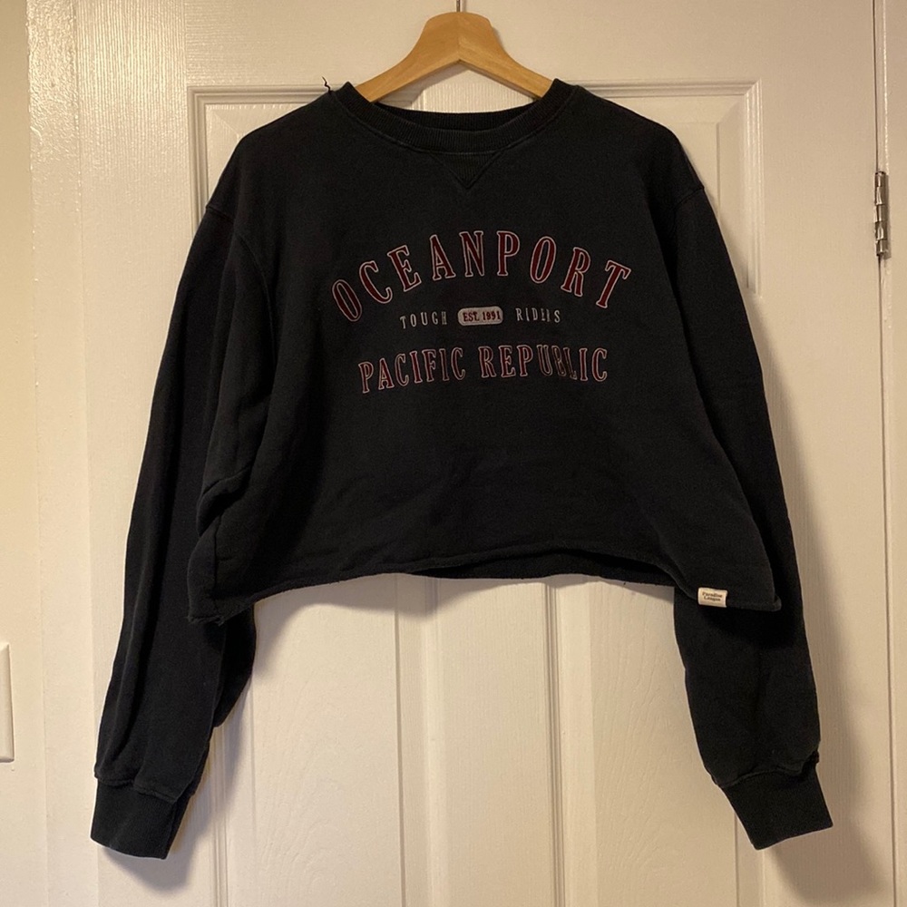 Pull & Bear cropped oversized crewneck